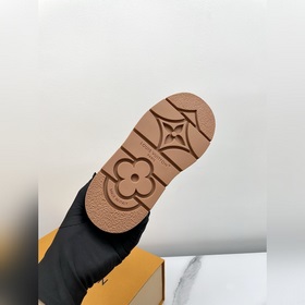 Короткие сапоги LV Louis Vuitton L Hou