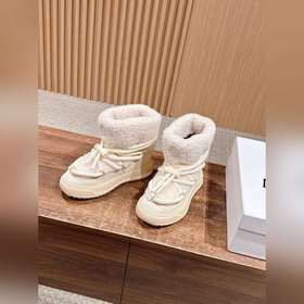 Новые осенне-зимние ботинки Moncler с