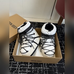 Совместная коллекция MoonBoot x Moncl