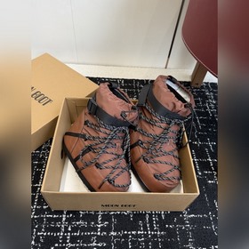 Совместная коллекция MoonBoot x Moncl