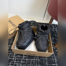 Совместная коллекция MoonBoot x Moncl