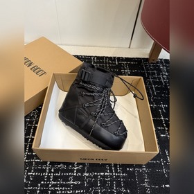 Совместная коллекция MoonBoot x Moncl
