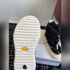 Зимние лыжные ботинки Moncler Altive 