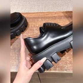 PRADA Новые туфли Mary Jane на мягком 