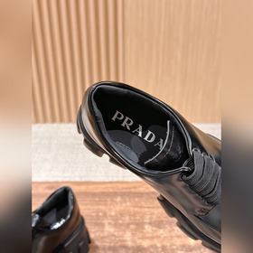 PRADA Новые туфли Mary Jane на мягком 