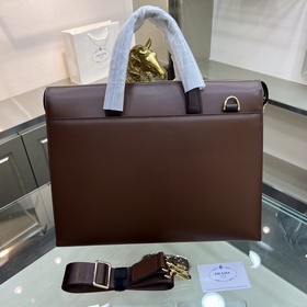 Новый мужской портфель PRADA, изготовл