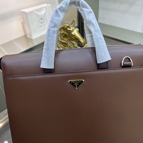 Новый мужской портфель PRADA, изготовл