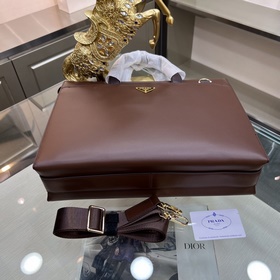 Новый мужской портфель PRADA, изготовл