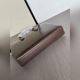 Высококачественная подделка портфеля P