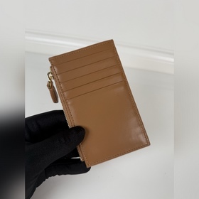 Карточный держатель Prada из тонкой ол
