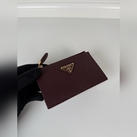 Кожаный держатель для карт Prada бордо