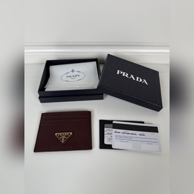 Компактный кошелек Prada бордового цве