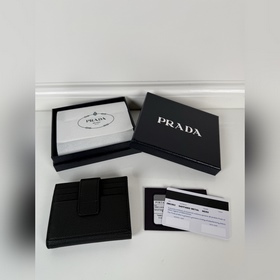 Мужской кожаный кошелек Prada с откидн