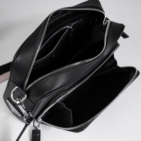 Представляем незаменимую вещь от Prada