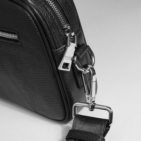 Представляем незаменимую вещь от Prada
