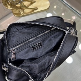 PRADA 8820-4 Эта элегантная сумка чер