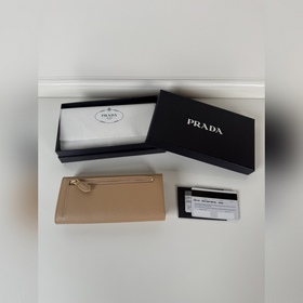 Женский кошелек Prada с клапаном, моде