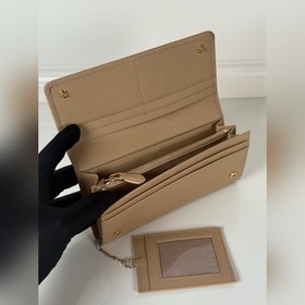 Женский кошелек Prada с клапаном, моде