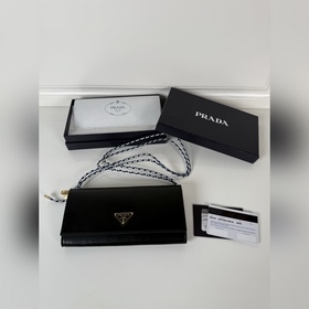 Женский кошелек-клатч Prada, модель： 1
