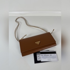 Женский кошелек Prada с клапаном, моде