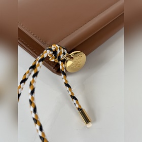 Женский кошелек Prada с клапаном, моде