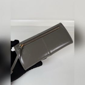 Женский кошелек Prada с клапаном, моде