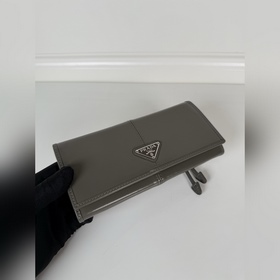 Женский кошелек Prada с клапаном, моде