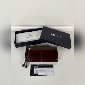 Женский кошелек Prada с клапаном, моде