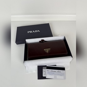 Женский кошелек Prada с клапаном, моде