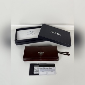 Женский кошелек Prada с клапаном, моде