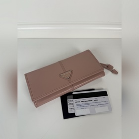 Женский кошелек Prada с клапаном, моде
