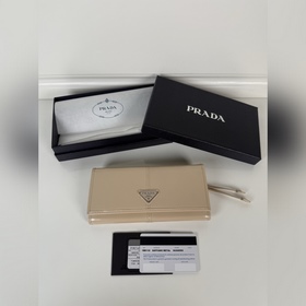 Женский кошелек Prada с клапаном, моде