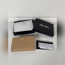 Женский кошелек Prada с крестообразной