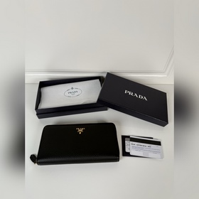 Кожаный кошелек Prada с оленьим узором