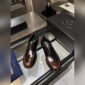 Prada,Prada — это популярная мужская к