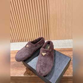 PRADA Осень/Зима Новые поступления Тап