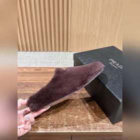 PRADA Осень/Зима Новые поступления Тап