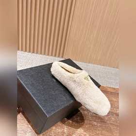 PRADA Осень/Зима Новые поступления Тап