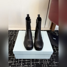 Prada 25SS Осень/Зима Винтажные ковбо