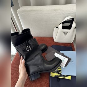 PRADA Весна/Лето 2025 Винтажные кожаны