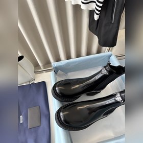 PRADA Осень/Зима Новинка Ботильоны с э