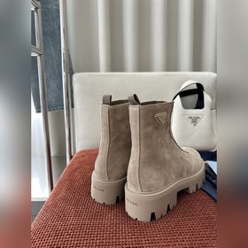 PRADA Весна/Лето 2025 Новые ботильоны 