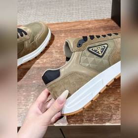 PRADA Новые мужские спортивные кеды из