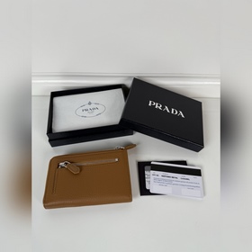 Чехол для ключей Prada из оленьей кожи