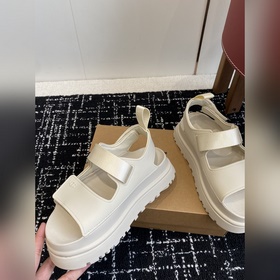 Сандалии UGG 25SS с толстой подошвой.