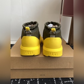 UGG Tasman Weather Hybrid Slip-On — кл