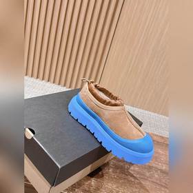 UGG Tasman Weather Hybrid Waterproo