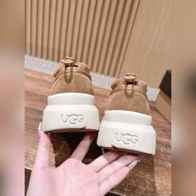 UGG Tasman Weather Hybrid Waterproo