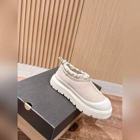 UGG Tasman Weather Hybrid Waterproo