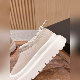 UGG Tasman Weather Hybrid Waterproo